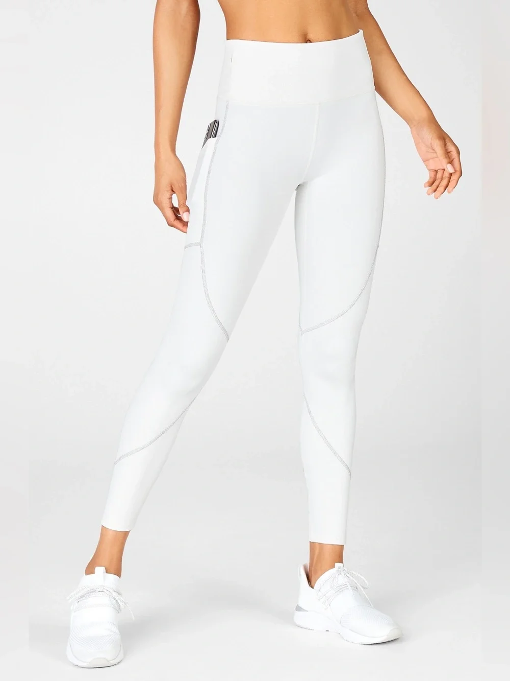 Fabletics | Women’s Reflective Cold Weather High-Waisted Legging | White | Large